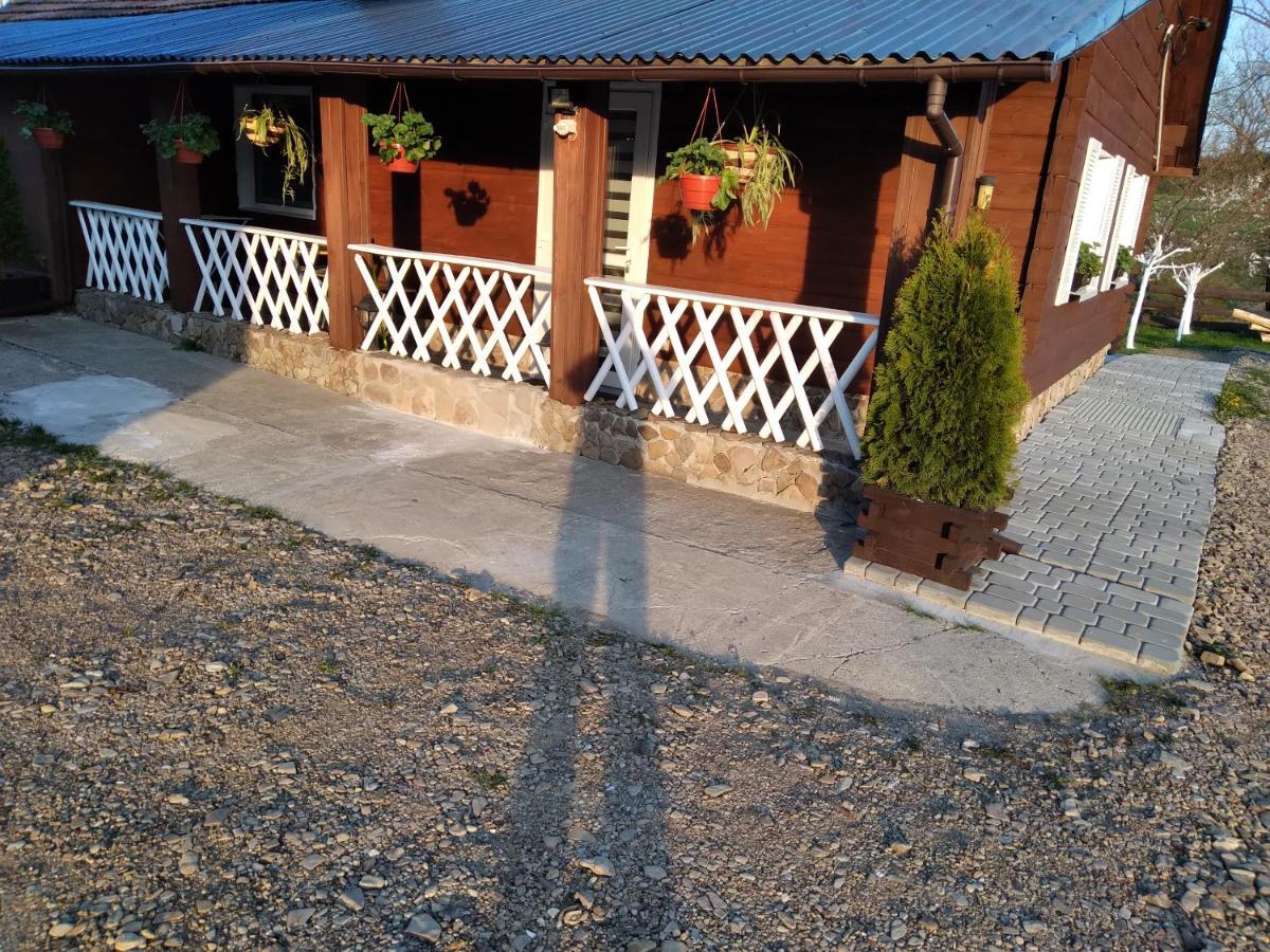 Vila Domek Na Prerii Ustrzyki Dolne Exteriér fotografie