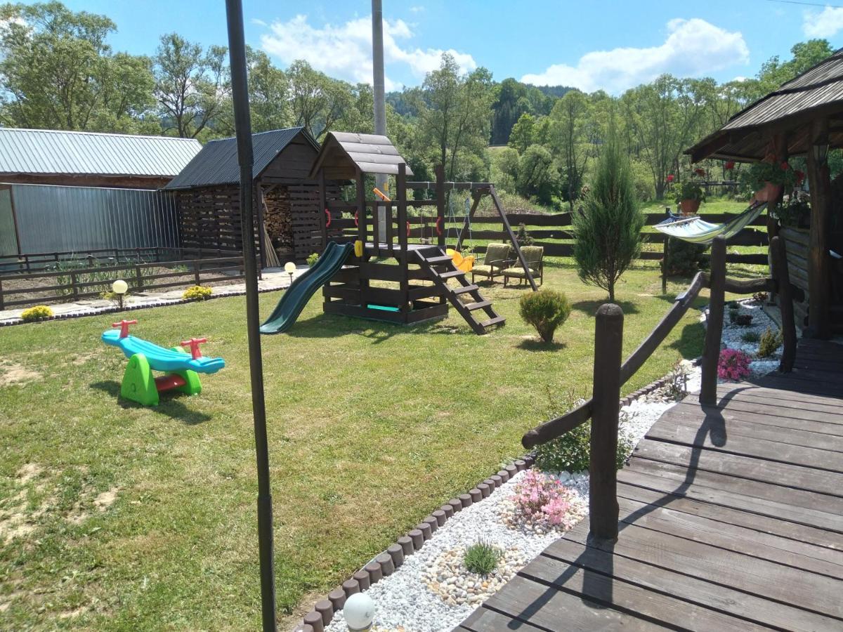 Vila Domek Na Prerii Ustrzyki Dolne Exteriér fotografie