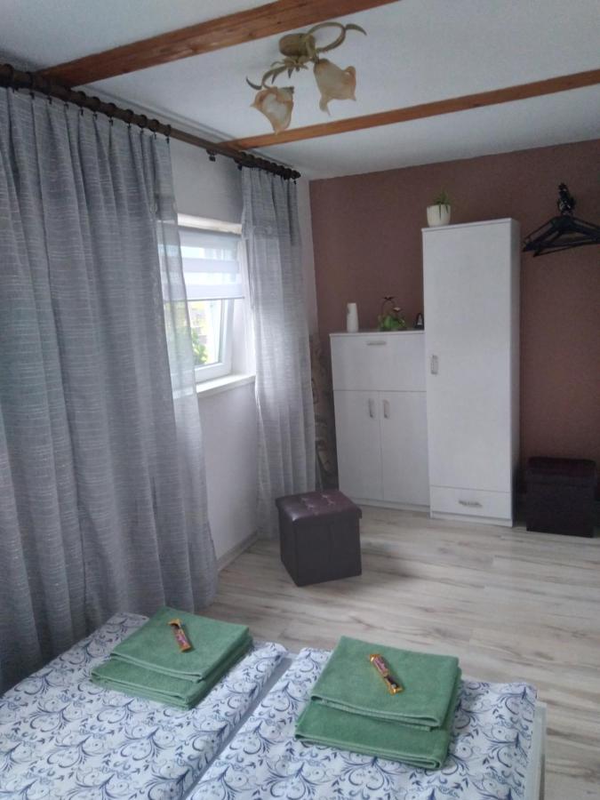 Vila Domek Na Prerii Ustrzyki Dolne Exteriér fotografie
